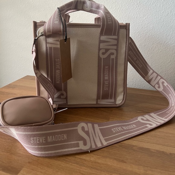 Steve Madden Bwebber Convertible Tote Bag White Pink - Picture 4 of 7